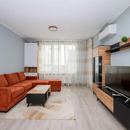 Modern 1br With Balcony Steps From The By Flаt Mаnаgеr Sofia